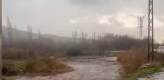 Şırnak'ta aşırı yağış nedeniyle yol çöktü