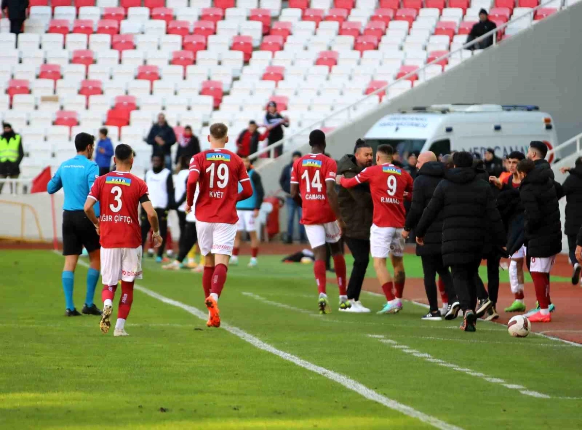 Rey Manaj, İstanbulspor\'a gol atarak gol sayısını 9\'a çıkardı