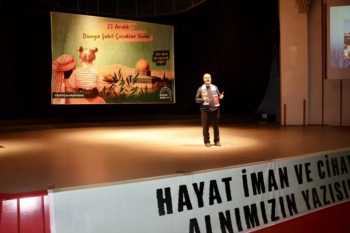 Trabzon\'da "23 Aralık Dünya Şehit Çocuklar Günü" programı düzenlendi
