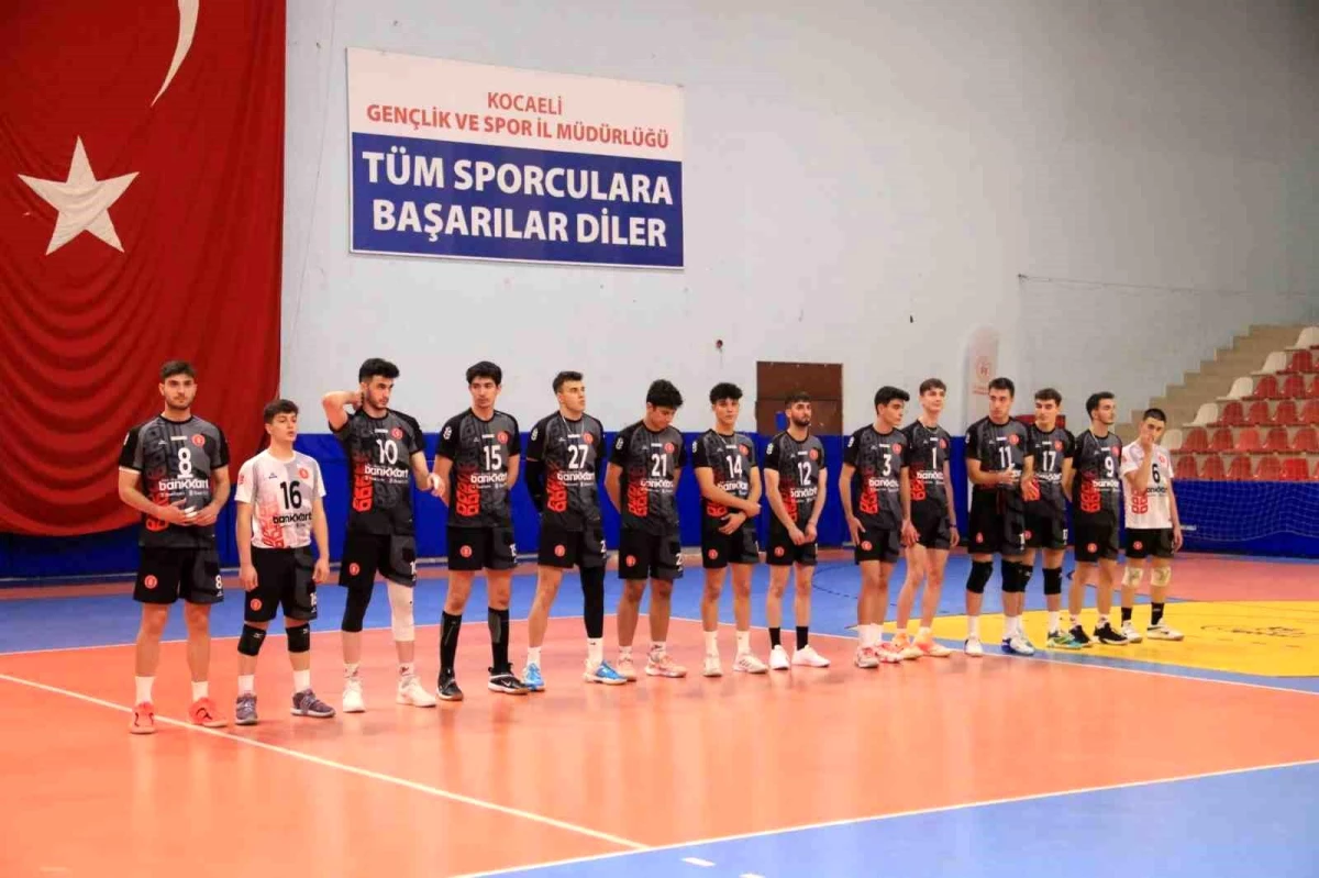 Kocaeli Büyükşehir Belediye Kağıtspor, Ziraat Bankkart\'ı 3-0 mağlup etti