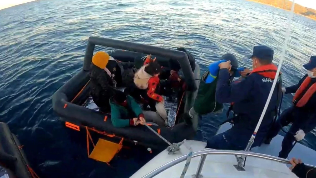 Yunan Sahil Güvenliği, kaçak göçmenleri ölüme terk etti