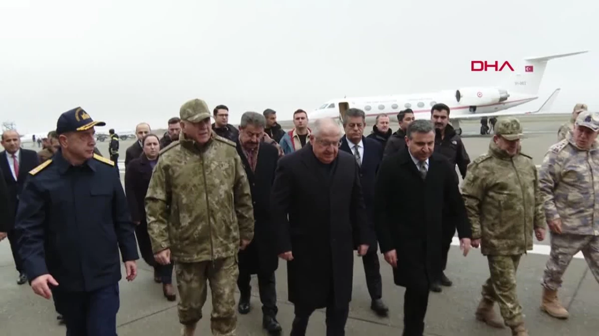 Milli Savunma Bakanı Yaşar Güler, Irak sınırına gitti