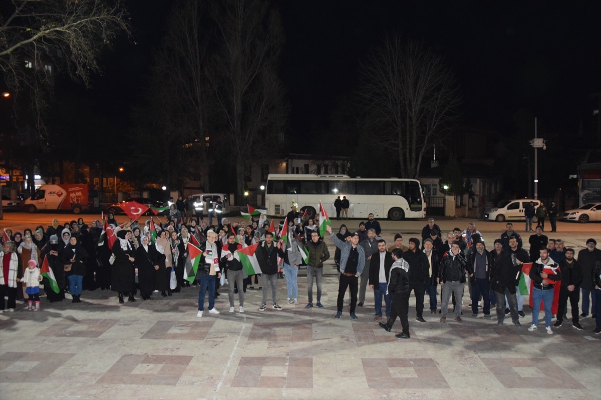 Bilecik\'te şehitler ve Filistin için yürüyüş düzenlendi