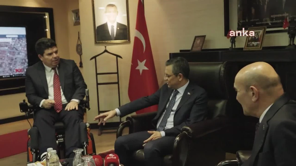 CHP Lideri Özel, Buca Belediye Başkanı Erhan Kılıç\'ı Ziyaret Etti