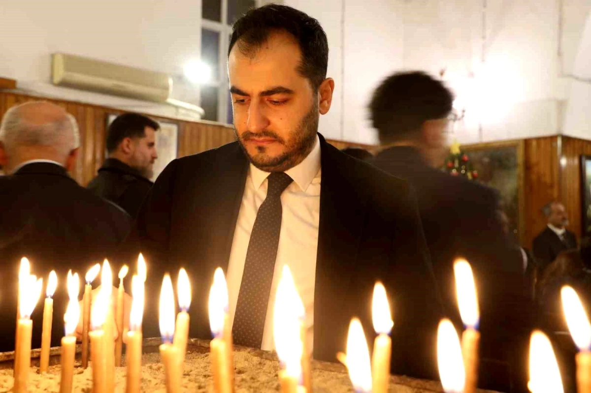İskenderun\'da Aziz Corc Rum Ortodoks Kilisesi\'nde Noel Ayini Düzenlendi