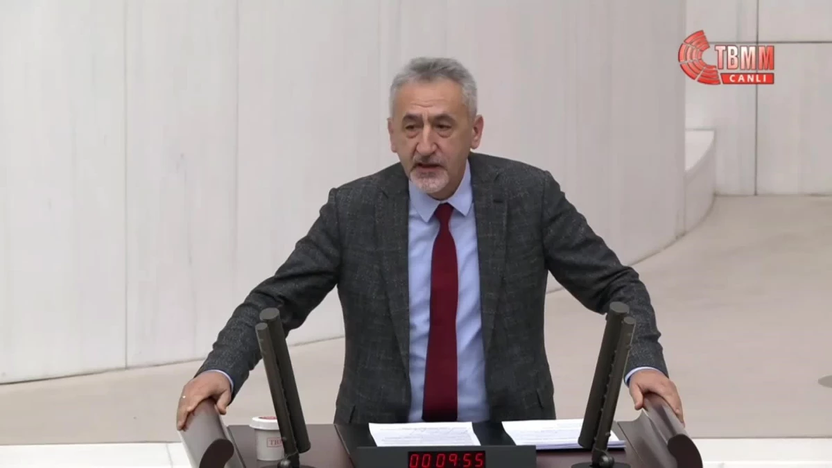 CHP Milletvekili Mustafa Adıgüzel, Milli Eğitim Bakanı Yusuf Tekin\'i eleştirdi