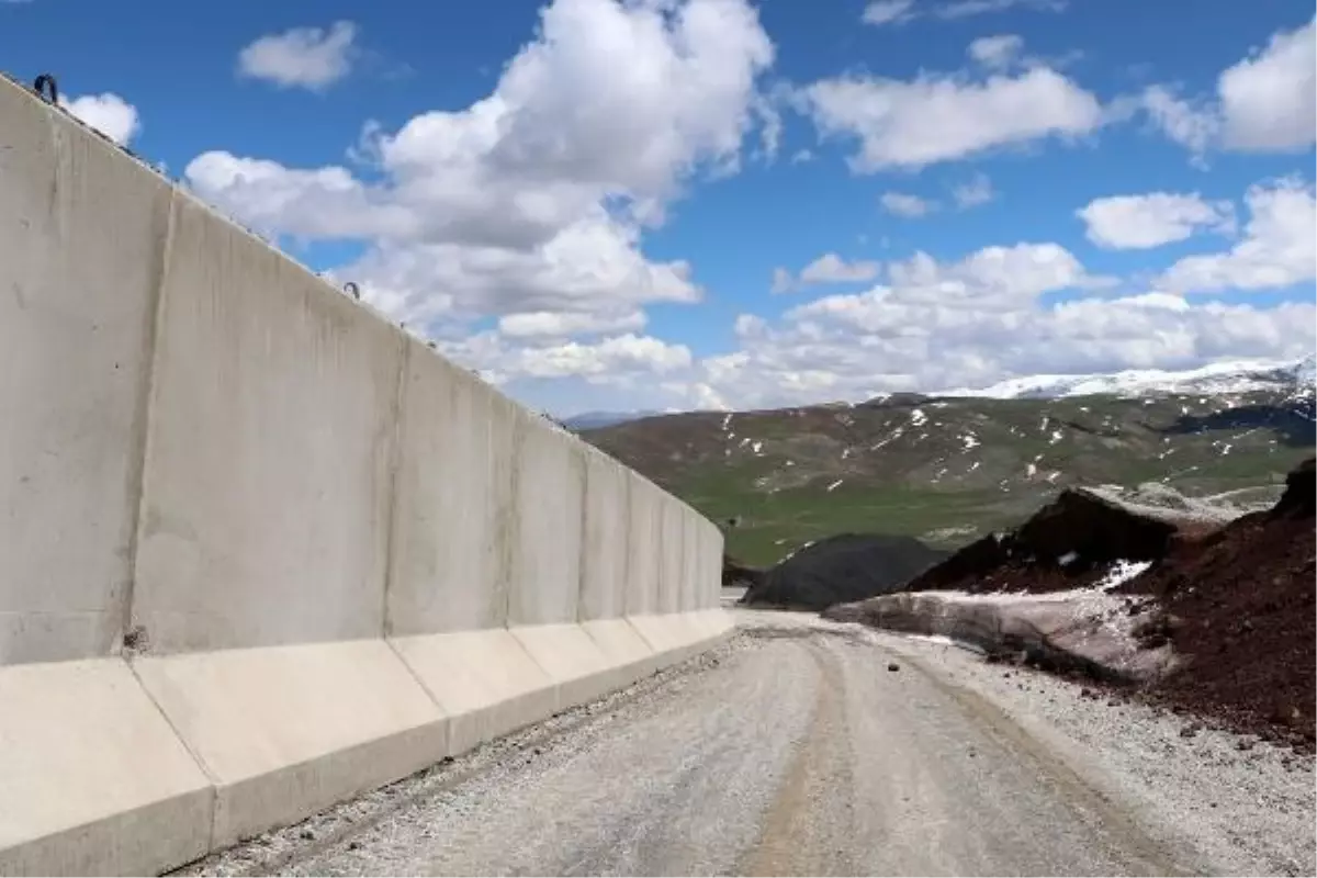 Sınırda fotokapanlı güvenlik