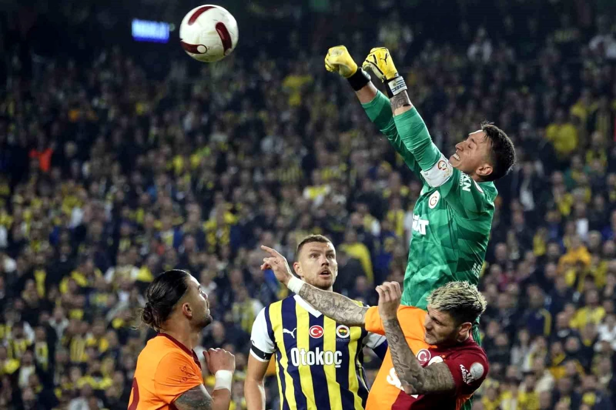 Fenerbahçe-Galatasaray Maçı Golsüz Eşitlikle Tamamlandı