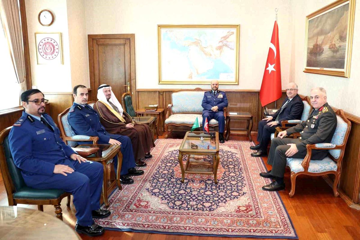 Milli Savunma Bakanı Yaşar Güler, Suudi Arabistan Genelkurmay Başkanı Orgeneral Fayyadh Hamed R. Alruwaili\'yi kabul etti