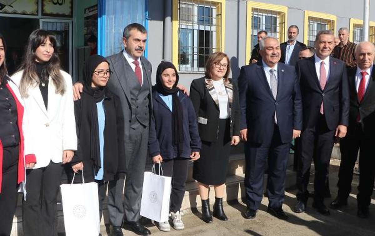 Milli Eğitim Bakanı Yusuf Tekin: 'Mesleğimizin Yanında Hobilerimiz Olmalı'