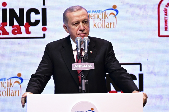 Cumhurbaşkanı Erdoğan'dan CHP'ye bildiri tepkisi: Terörü kınayamamak korkaklıktır
