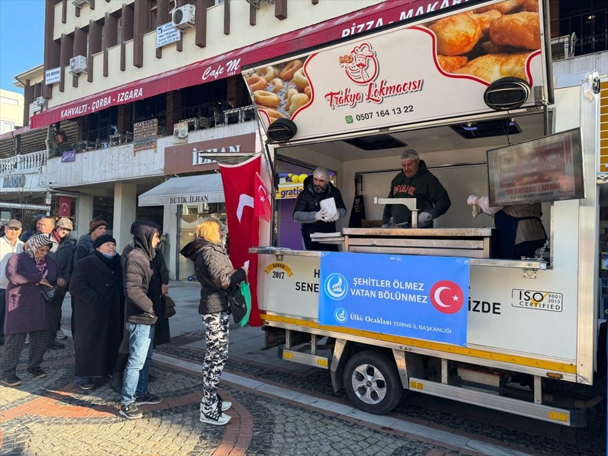 Edirne Ülkü Ocakları\'ndan şehitler için lokma hayrı