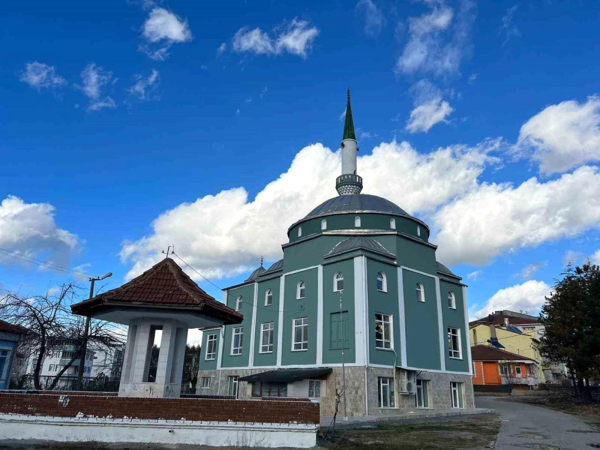 Emet İmam Hatip Camii Tadilatı Tamamlandı