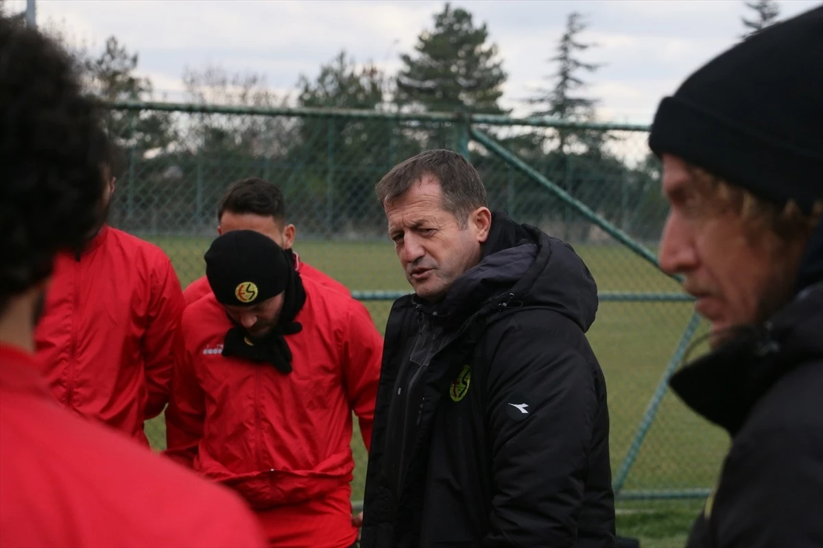 Eskişehirspor Teknik Direktörü İbrahim Baş İstifa Etti