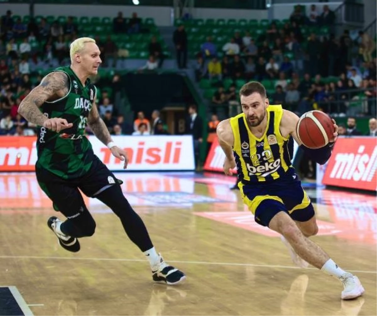 Fenerbahçe Beko, Darüşşafaka Lassa\'yı farklı mağlup etti