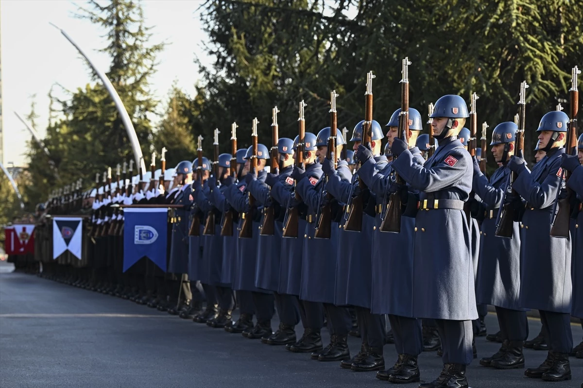 Genelkurmay Başkanı Orgeneral Metin Gürak, Suudi Arabistan Genelkurmay Başkanı Orgeneral Feyyaz bin Hamid er-Ruveyli ile görüştü