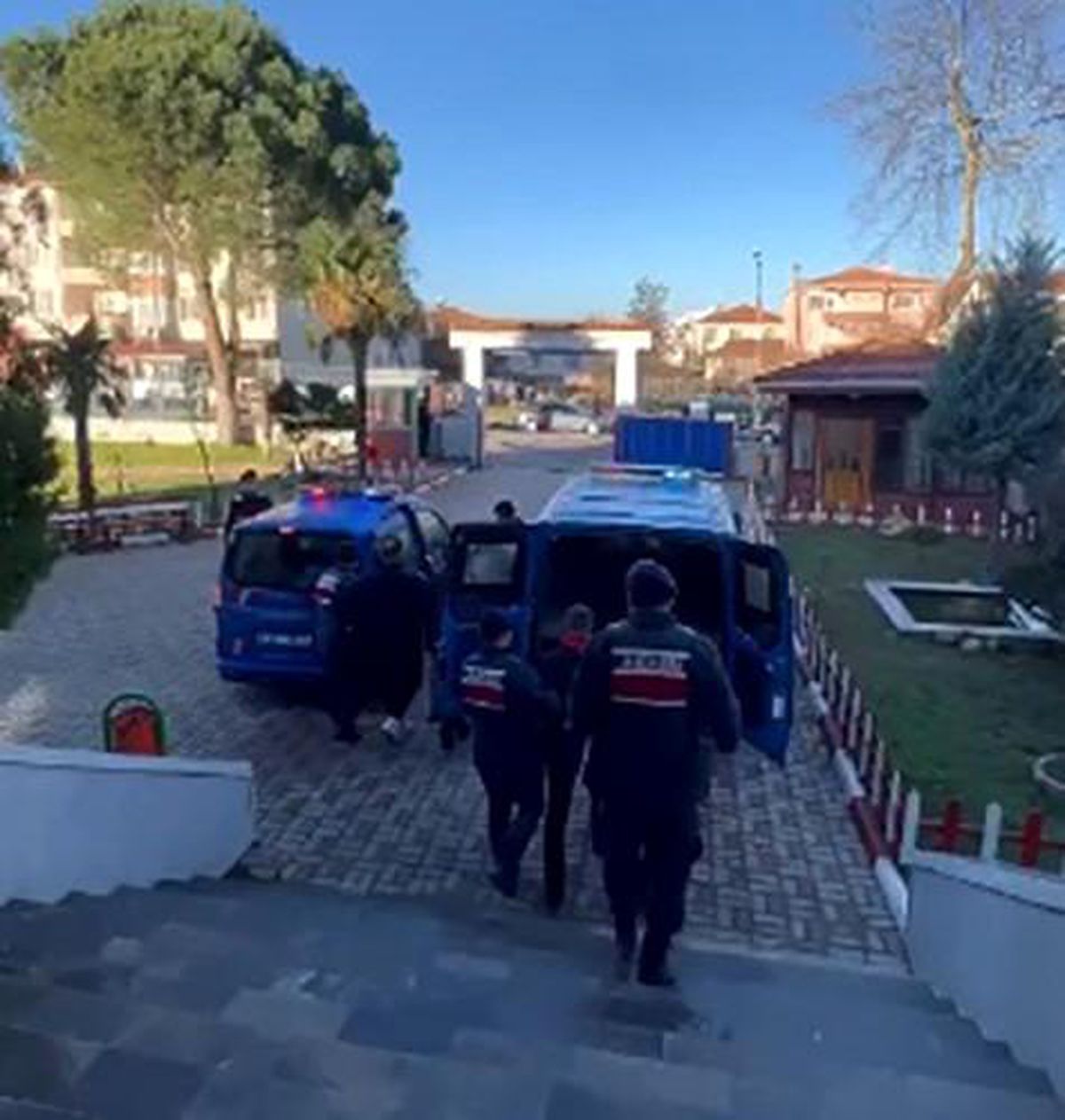 Çanakkale\'de Nitelikli Dolandırıcılık Operasyonu: 2 Tutuklama