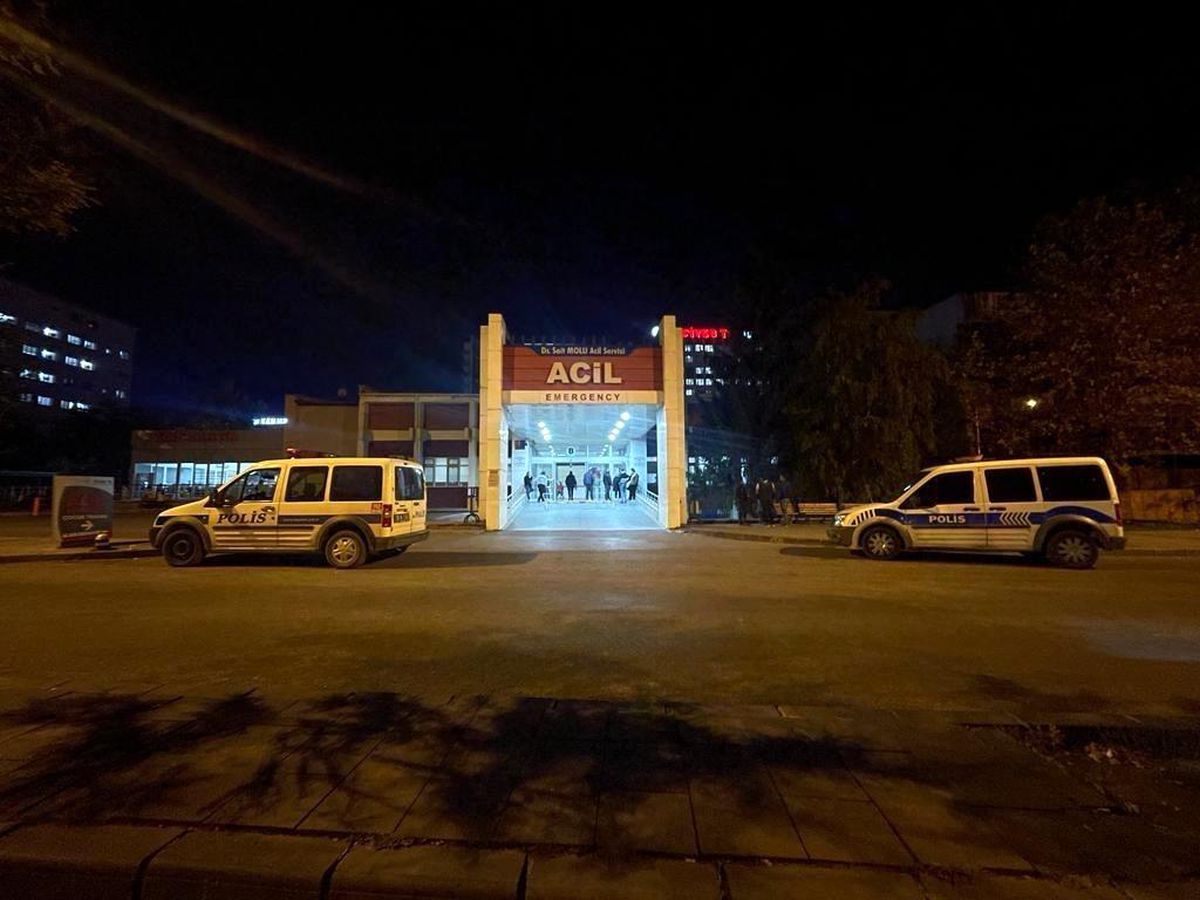 Kayseri\'de kavga: 2 kişi bıçaklandı