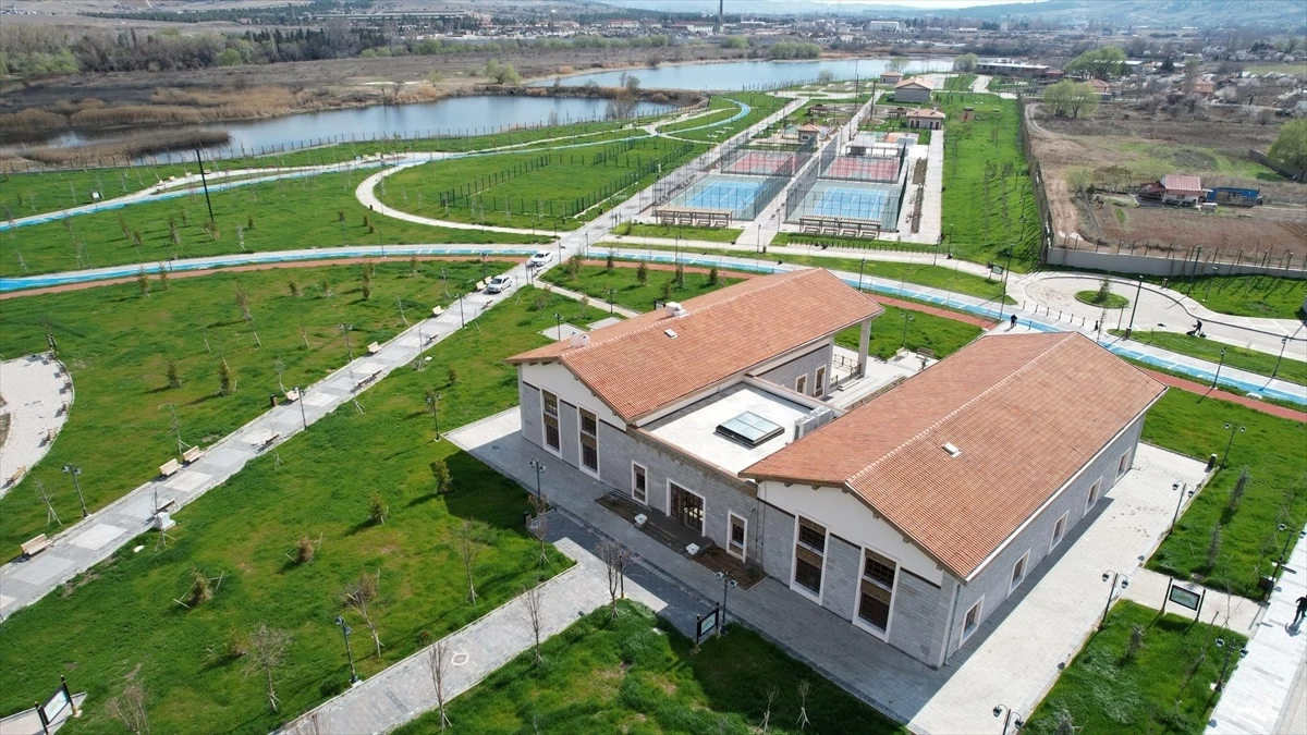 Kırıkkale\'de Millet Bahçesi Gençlik Merkezi\'ne dönüştürüldü