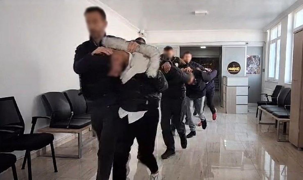 Konya\'da 81 Bin 34 Uyuşturucu Hap Ele Geçirildi, 9 Şüpheli Tutuklandı