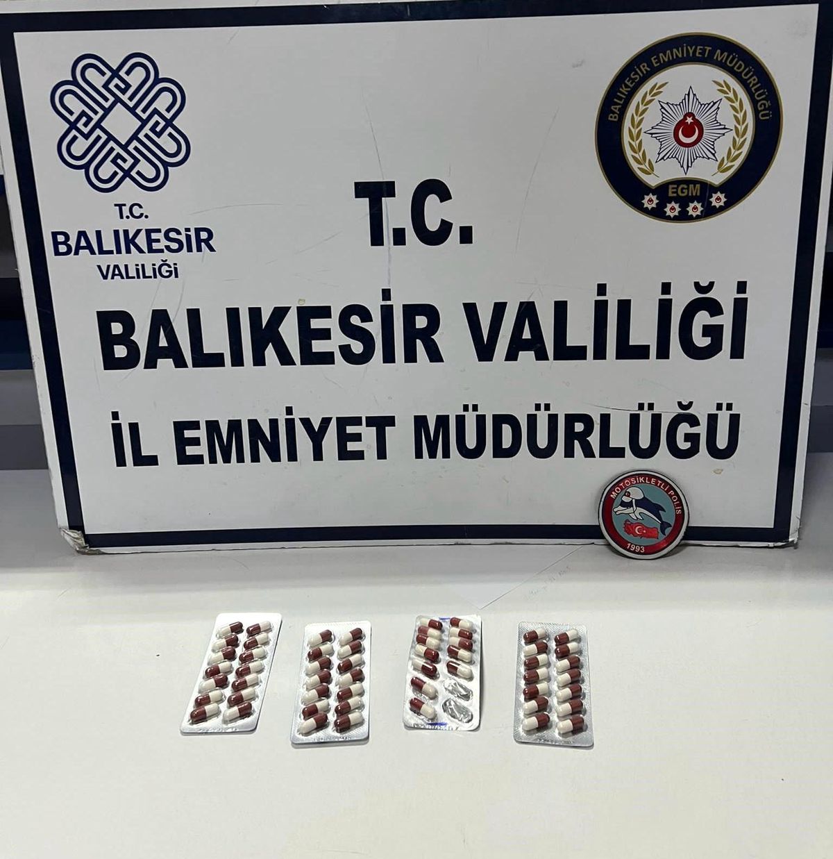 Balıkesir\'de Motosikletli Polislerden Uyuşturucu Operasyonu