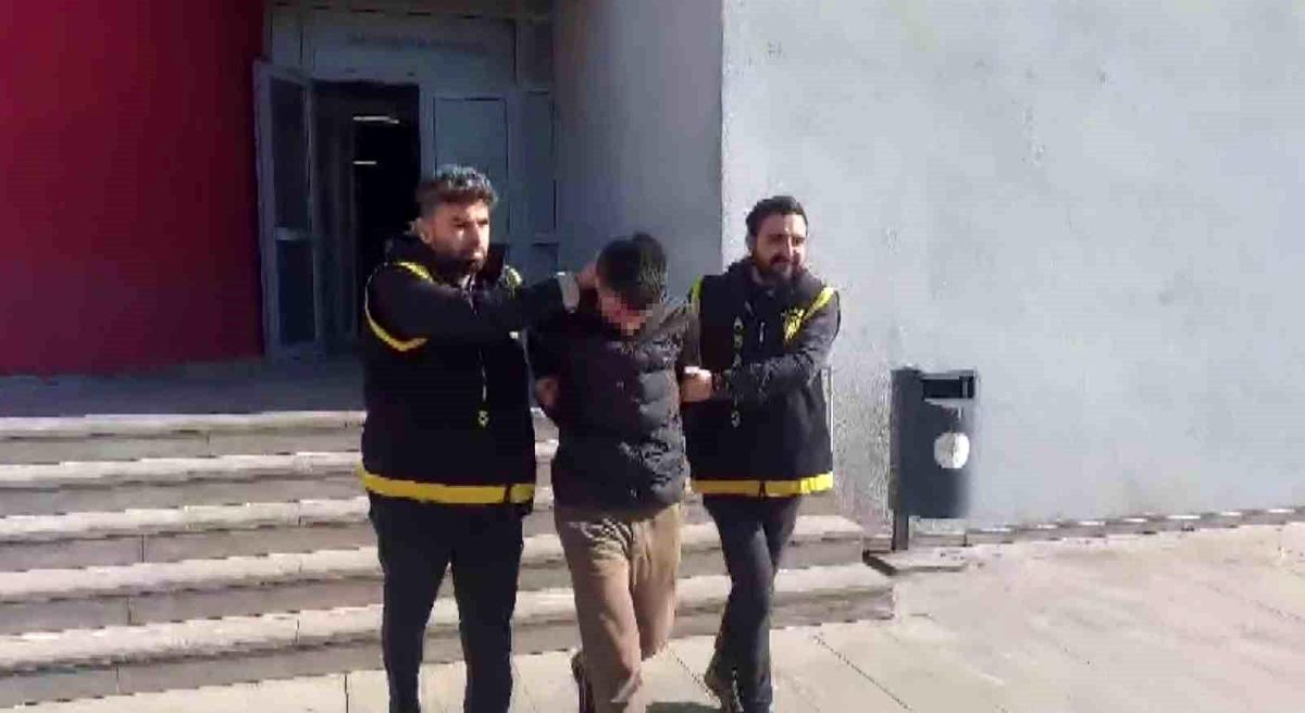 Adana\'da Motosiklet ve Elektrikli Bisiklet Hırsızı Yakalandı