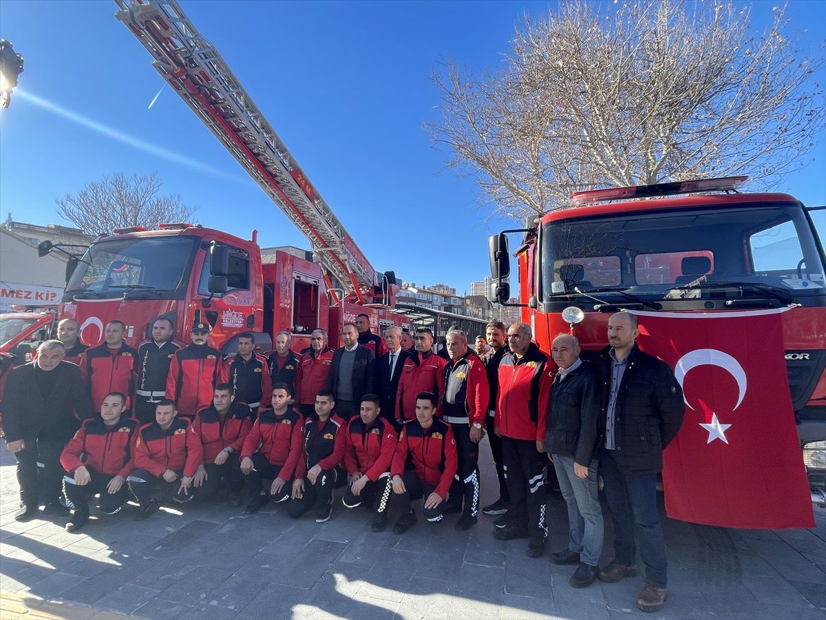 Niğde Belediyesi Araçlarını Hizmete Aldı