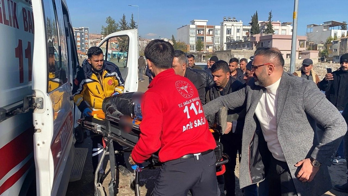 Adıyaman\'da otomobil ile motosiklet çarpışması: 1 kişi ağır yaralandı