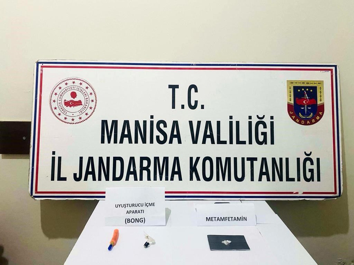 Salihli\'de uyuşturucu operasyonu: 2 kişi yakalandı