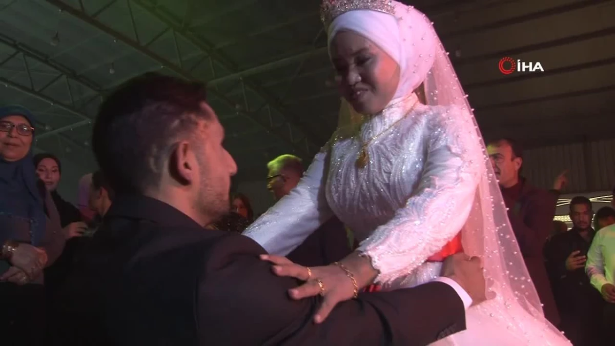 Bedensel engelli Ahmet Hekimoğlu Endonezyalı sevgilisiyle evlendi