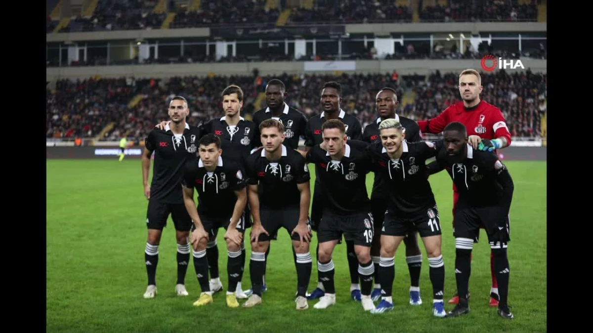 Trendyol Süper Lig: Hatayspor 0 - Beşiktaş 1 (İlk yarı)