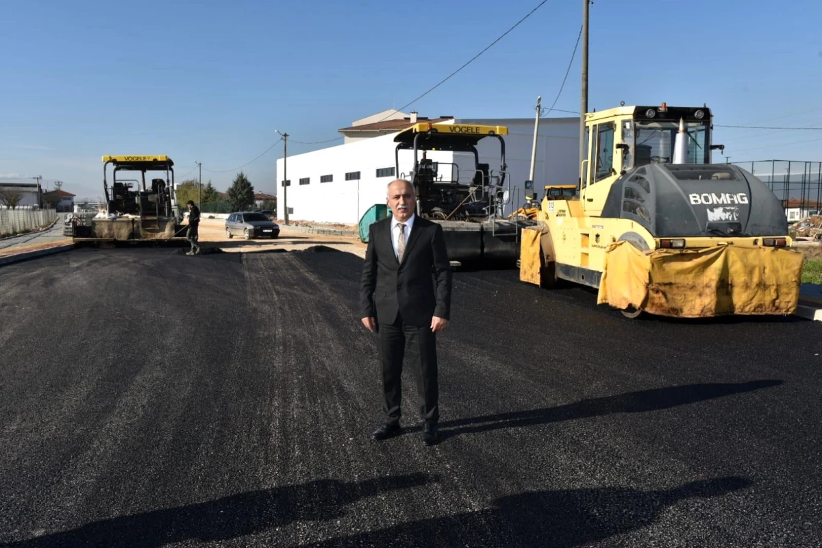 Yenişehir\'de okullar bölgesinde asfaltlama çalışmaları başladı