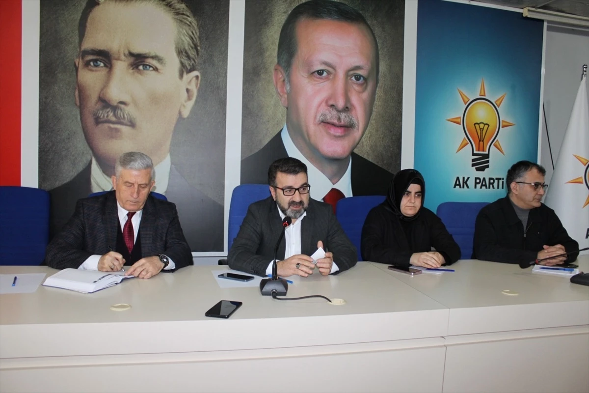 AK Parti Batman İl Başkanı Akif Gür, belediye başkanları ve aday adaylarıyla bir araya geldi