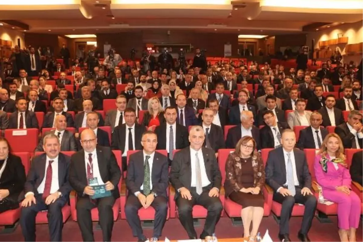 Ticaret Bakanı Ömer Bolat: 2023 yılında milli gelirimiz 1 trilyon doları aşacak