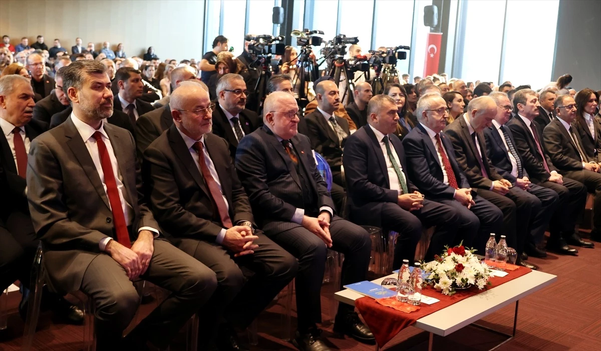 Çevre Bakanı Özhaseki: Batı kültürüne teslim olursak acı akıbetler bizi bekler