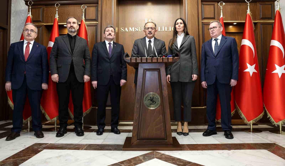 Çevre Bakanı Özhaseki: Türkiye\'de depreme karşı tedbirli olmalıyız