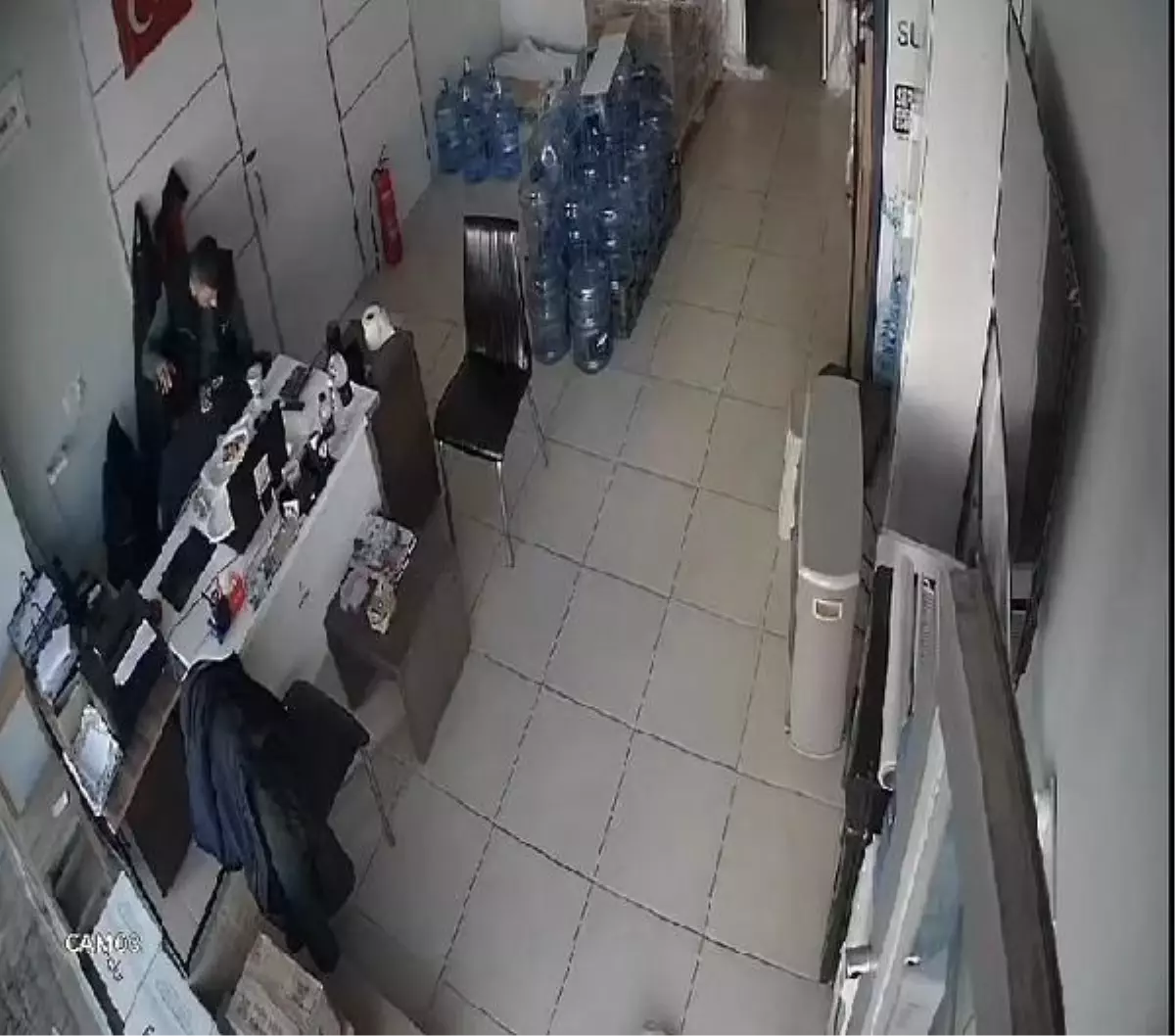 Arkadaşı tarafından heimlich manevrası yapılarak kurtarıldı