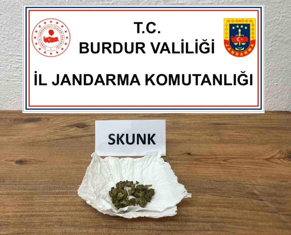 Burdur\'da kaçakçılık ve uyuşturucu operasyonu: 1 tutuklama