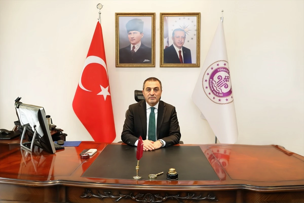 Burdur Valisi Türker Öksüz, Mehmet Akif Ersoy\'u anma mesajı yayımladı
