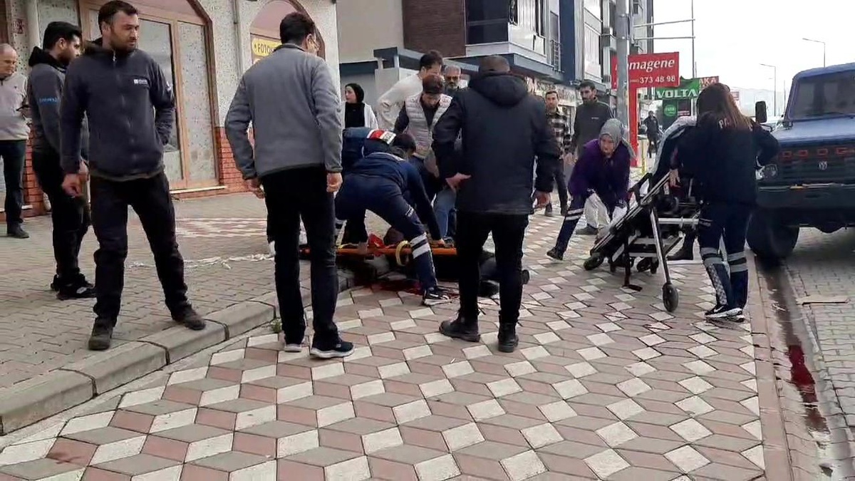 Edremit\'te boşanma tartışması: Bir kişi eşinin babasını tabancayla yaraladı