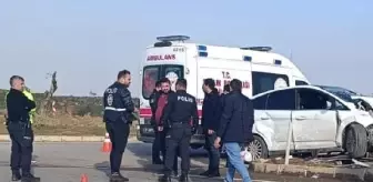 İslahiye'de otomobiller çarpıştı: 4 yaralı