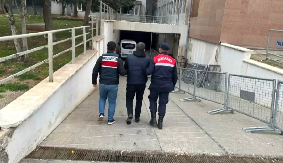 Gaziantep İl Jandarma Komutanlığı Çember Operasyonuyla 292 Şüpheliyi Yakaladı