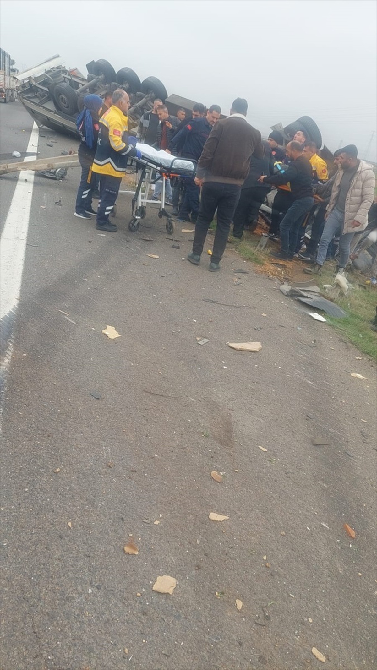 Gaziantep\'te tır ile minibüs çarpıştı: 1 yaralı