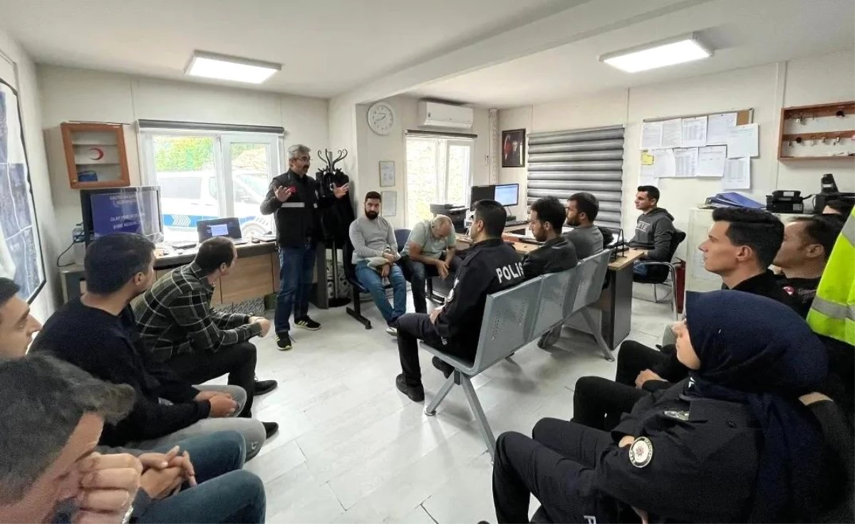 Erzincan İl Emniyet Müdürlüğü, polislere olay yeri inceleme eğitimi verdi