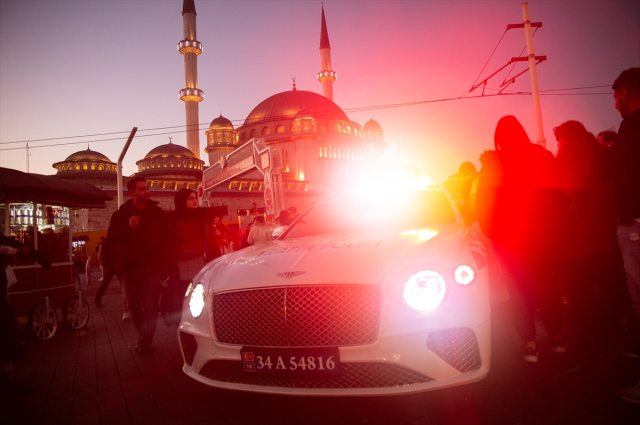 İstanbul Emniyet Müdürlüğüne tahsis edilen lüks araçlar hizmete başladı