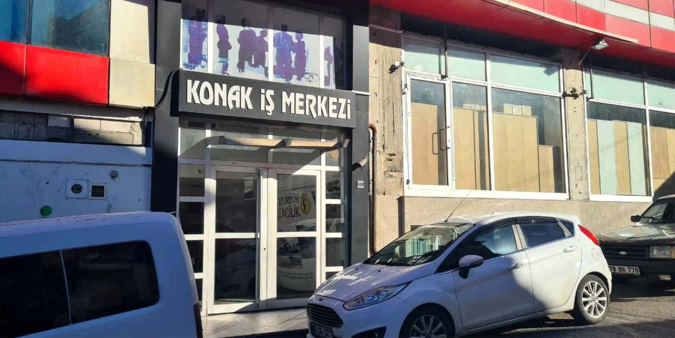 Zonguldak\'ta hırsızlar güvenlik kamerasını da çaldı