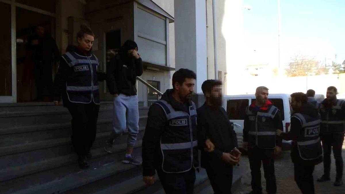 Kayseri\'de 12\'si hırsızlık suçundan 18 şahıs yakalandı