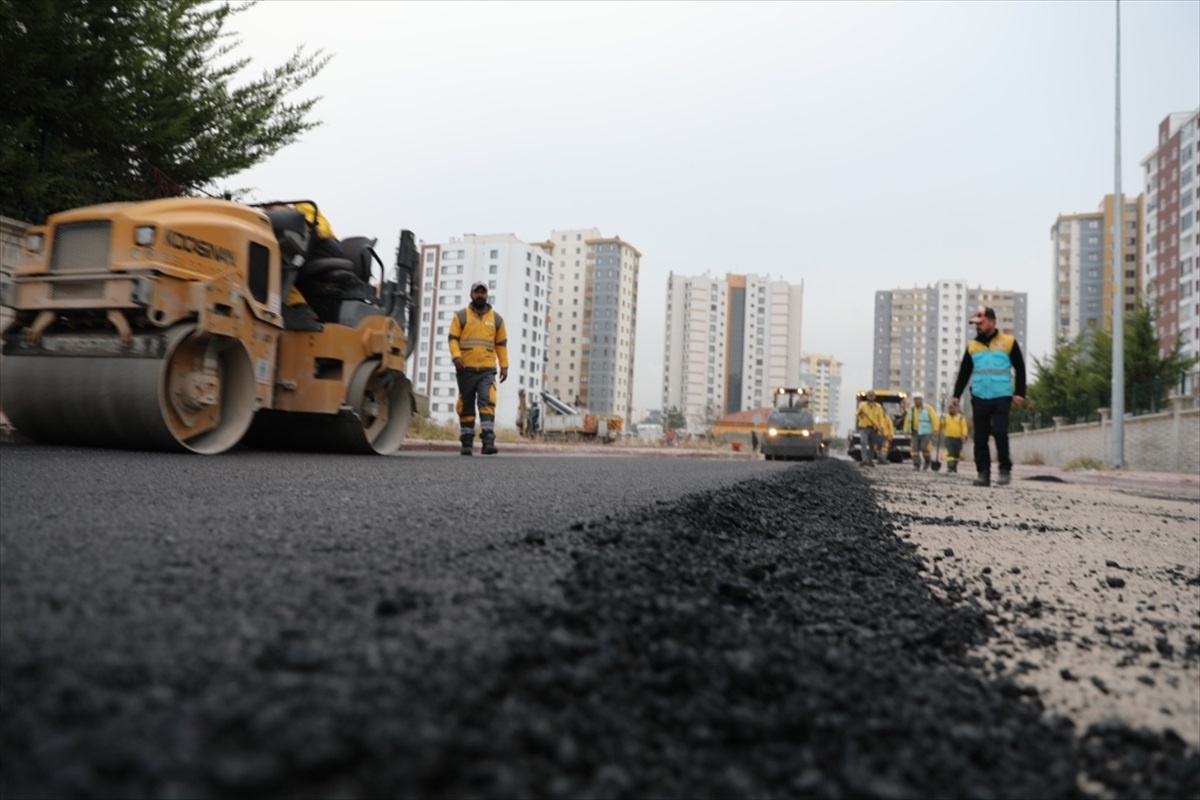 Kocasinan Belediyesi 2023 yılında 120 kilometre yol yaptı