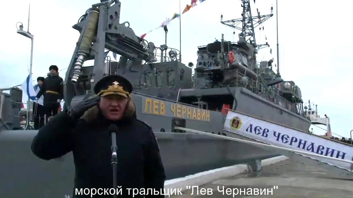 Putin, yeni savaş gemilerinin bayrak çekme törenine katıldı