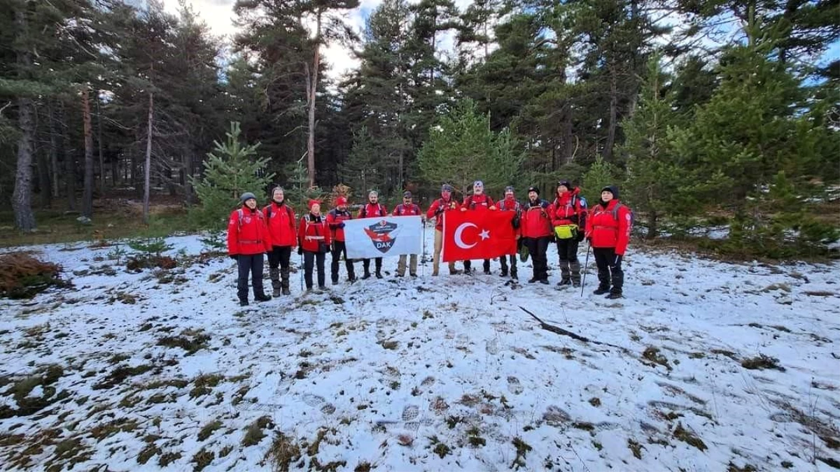 Dorlion Arama Kurtarma ekibi Türkmen Dağı\'nda şehitleri andı